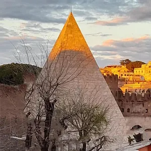 The Golden Pyramid Appartamento